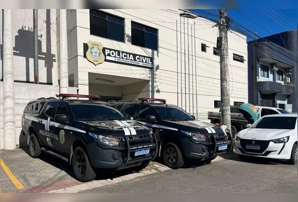 Frente da Delegacia Regional de Guarapari: mulher foi presa no município, suspeita de aplicar golpes ao vender terrenos que não eram dela