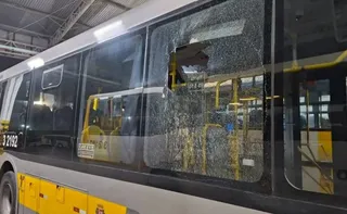 Imagem ilustrativa da imagem Após prisão de suspeito, veja o que já se sabe sobre depredações de ônibus em SP