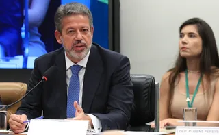 Imagem ilustrativa da imagem Lira mantém IR de 10% para renda alta e amplia isenção até R$ 7.350