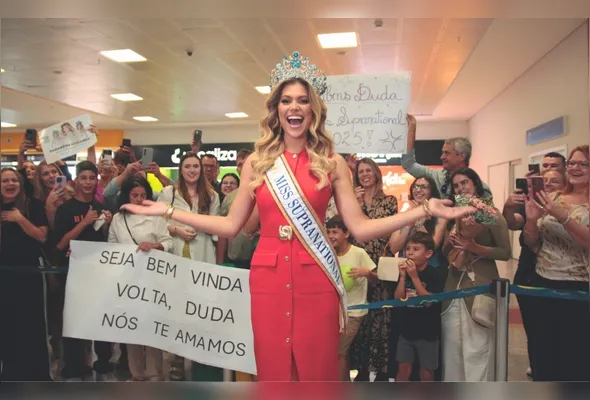 Imagem ilustrativa da imagem Eleita a mais bonita do mundo, capixaba dá recado para meninas que se acham feias