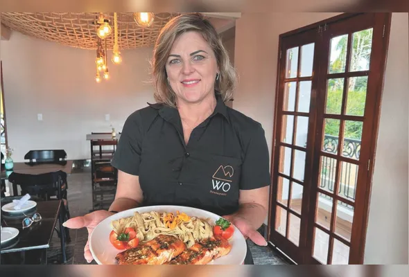 Ilza Folz, do WO, mostra o irresistível macarrão ao pesto com salmão.