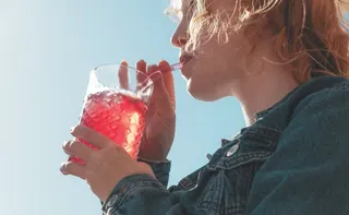 Imagem ilustrativa da imagem 23,3% dos consumidores costumam comprar bebidas abaixo do preço, diz pesquisa