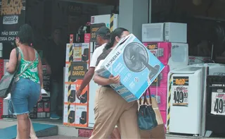 Imagem ilustrativa da imagem 98 mil saem do SPC em um mês no Espírito Santo