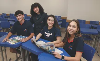 Imagem ilustrativa da imagem A Tribuna no Enem 2025: cadernos vão ajudar alunos na reta final dos estudos