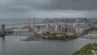 Imagem ilustrativa da imagem APAC emite alerta de chuva moderada para Região Metropolitana do Recife e Mata Sul