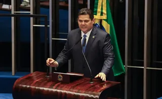 Imagem ilustrativa da imagem Alcolumbre rejeita anistia para Bolsonaro e diz que votará texto alternativo
