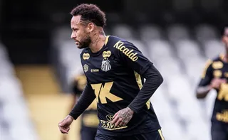 Imagem ilustrativa da imagem Ancelotti volta a citar condição física de Neymar e diz que há 'muita concorrência'