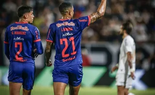 Imagem ilustrativa da imagem Atacantes desencantam, mas Santos e Bragantino ficam no empate em Bragança