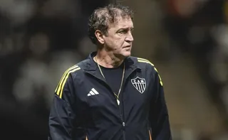 Imagem ilustrativa da imagem Atlético-MG anuncia a demissão do técnico Cuca após derrota para o Cruzeiro