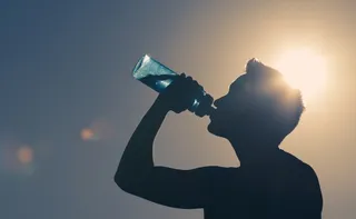 Imagem ilustrativa da imagem Bebidas adulteradas com metanol causam intoxicação de 9 pessoas em SP