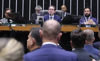 Imagem ilustrativa da imagem Câmara aprova urgência de projeto contra adultização de crianças