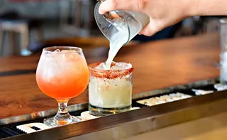 Imagem ilustrativa da imagem Câmara aprova urgência para crime hediondo de falsificação de bebidas