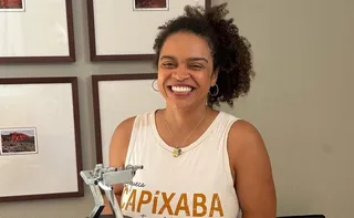Imagem ilustrativa da imagem Capixaba detida por imigração nos EUA precisa usar sapato como travesseiro