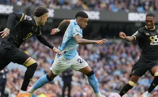 Imagem ilustrativa da imagem Capixaba renova contrato com City até 2031 a pedido de Guardiola
