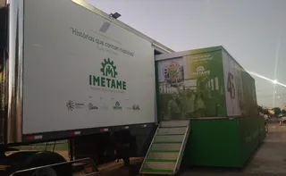 Imagem ilustrativa da imagem Carreta com sala de cinema em Aracruz