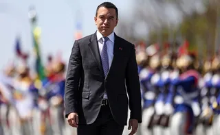 Imagem ilustrativa da imagem Carro do presidente do Equador é atacado; 5 são detidos