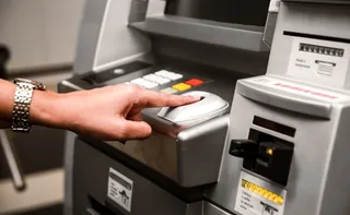 Imagem ilustrativa da imagem Criminosos aplicam golpe da falsa biometria para fraudes financeiras