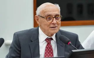 Imagem ilustrativa da imagem Eduardo Suplicy é internado no RJ após quadro de arritmia cardíaca