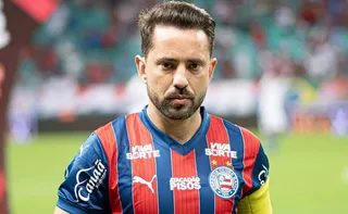Imagem ilustrativa da imagem Everton Ribeiro anuncia que está em tratamento contra câncer