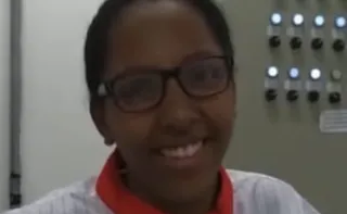 Imagem ilustrativa da imagem Funcionária vítima de vídeo racista no 1º dia de trabalho em farmácia é indenizada
