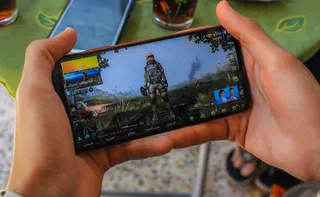 Imagem ilustrativa da imagem Golpistas usam jogos online para extorquir meninos para não divulgar fotos íntimas