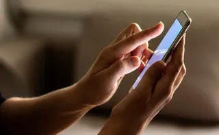 Imagem ilustrativa da imagem Hábitos que deixam celular vulnerável