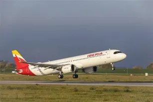 Imagem ilustrativa da imagem Homem é encontrado morto após viajar escondido em compartimento de avião