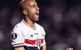 Imagem ilustrativa da imagem Lucas Moura passa por astroscopia no joelho e não tem nova lesão detectada