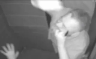 Imagem ilustrativa da imagem Mulher é agredida pelo marido dentro de elevador de condomínio no DF