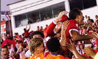 Imagem ilustrativa da imagem Náutico busca classificação antecipada contra Londrina em duelo pela Série C