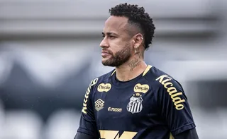 Imagem ilustrativa da imagem Neymar treina com bola e fica perto de voltar para ajudar o Santos no Brasileirão
