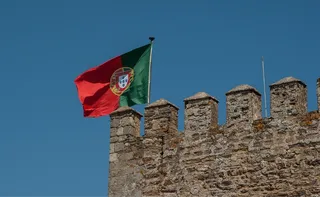 Imagem ilustrativa da imagem Nova lei dificulta entrada de brasileiros em Portugal; entenda o que muda
