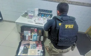 Imagem ilustrativa da imagem PRF apreende carga clandestina de canetas para perder peso no ES