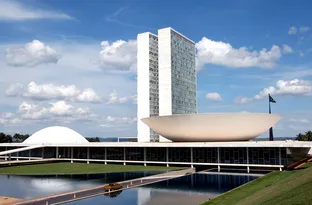 Imagem ilustrativa da imagem Partidos enfrentam dificuldades