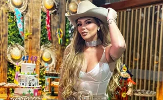 Imagem ilustrativa da imagem Quem foi Vanessa Rios, cantora que morreu aos 42 e planejava carreira internacional