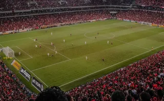 Imagem ilustrativa da imagem Rafael é expulso, Jandrei perde pênalti, e Athletico elimina o São Paulo