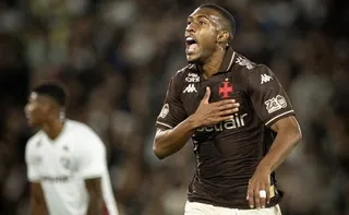 Imagem ilustrativa da imagem Rayan decide, e Vasco vence Fluminense no ritmo de 'olé' no Maracanã