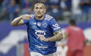 Imagem ilustrativa da imagem Rio Branco anuncia a contratação de Edu, ex-atacante do Cruzeiro