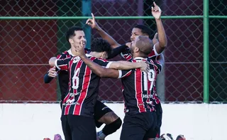 Imagem ilustrativa da imagem Serra e Forte saem na frente rumo à elite do Capixabão