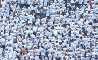 Imagem ilustrativa da imagem Torcida do Santos deixa estádio antes do apito final em duelo contra o Vasco