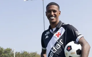 Imagem ilustrativa da imagem Vasco anuncia a contratação por empréstimo do zagueiro Robert Renan