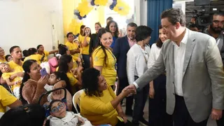 Imagem ilustrativa da imagem Wolney anuncia em Pernambuco início de pagamentos a famílias afetadas pelo Zika