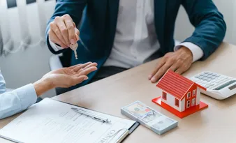 Imagem ilustrativa da imagem Financiamento imobiliário: esperar a Selic cair ou antecipar