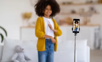 Imagem ilustrativa da imagem Quando a internet rouba a infância