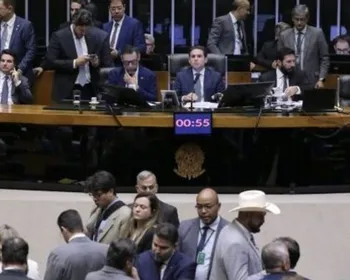 Imagem ilustrativa da imagem Câmara aprova PEC da blindagem e ressuscita voto secreto para proteger parlamentar