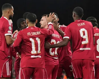 Imagem ilustrativa da imagem Liverpool marca nos acréscimos e ganha no sufoco do Atlético de Madrid