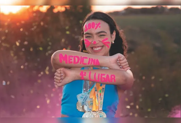 Eduarda Moreira, que é da Bahia, vai estudar Medicina na Multivix de São Mateus