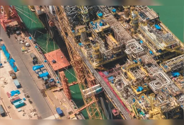 Navio-plataforma p-68 da Petrobras em obra no estaleiro, em 2019