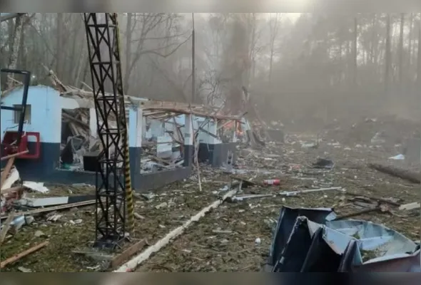 Imagem ilustrativa da imagem Explosão em fábrica deixa feridos e desaparecidos no PR