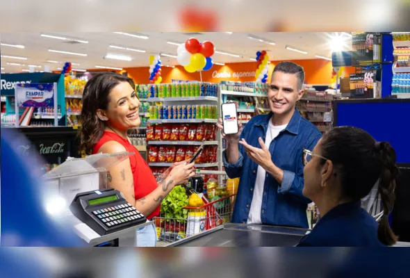 Os influenciadores Natizinha Ferreira e Cesinha Fernandes estrelam a campanha